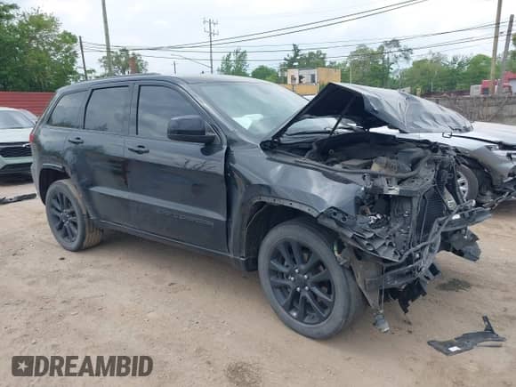 2018 Jeep Grand Cherokee Upland z VIN 1C4RJFAG8JC466195, wystawiony jako IAAI lot #42413128 z przebiegiem 105 488 mil mil oraz . Historia ofert i sprzedaży dostępna na DreamBid. Obrazek 1.