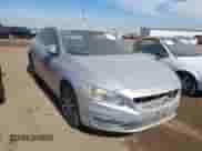 2014 Volvo S60 T5 с VIN YV1612FS2E1284271, выставлен на аукционе IAAI как лот 41634172 с пробегом 137 924 миль миль и . История ставок и продаж доступна на DreamBid. Изображение 1.