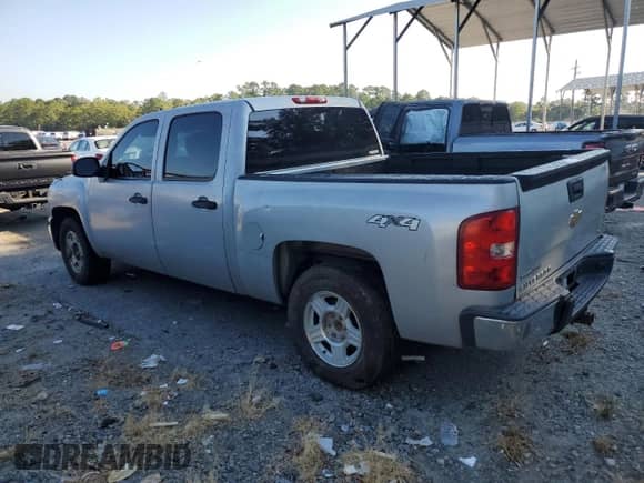 2011 Chevrolet Silverado 1500 LS z VIN 3GCPKREA5BG221879, wystawiony jako Copart lot #80559085 z przebiegiem 170 277 mil mil oraz Szkoda całkowita • Salvage title. Historia ofert i sprzedaży dostępna na DreamBid. Obrazek 2.