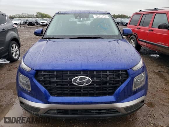 2021 Hyundai Venue SE with VIN KMHRB8A31MU095672, listed as a Copart auction lot 71774983 with 75,495 mi miles and . Bid and sale history available at DreamBid. Image 5.