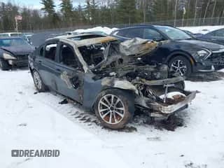 2016 BMW 3 Series 320i xDrive z VIN WBA8A3C59GK689282, wystawiony jako IAAI lot #41435722 z przebiegiem Nie podano mil oraz . Historia ofert i sprzedaży dostępna na DreamBid. Obrazek 1.