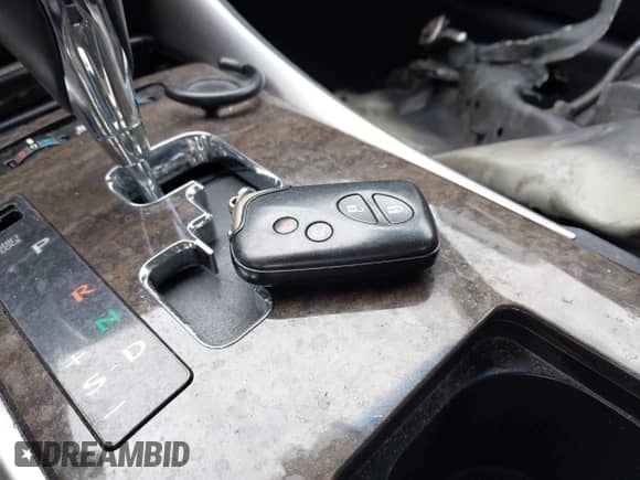 2010 Lexus IS 350 C с VIN JTHFE2C27A2501055, выставлен на аукционе IAAI как лот 42149205 с пробегом 123 778 миль миль и . История ставок и продаж доступна на DreamBid. Изображение 11.