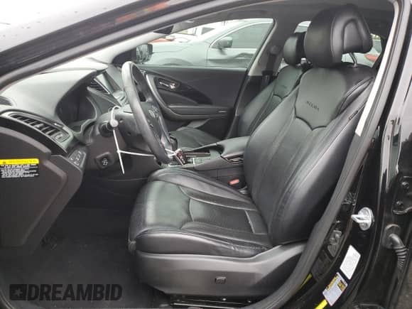 2017 Hyundai Azera Limited с VIN KMHFH4JG3HA591349, выставлен на аукционе Copart как лот 81964924 с пробегом 92 457 миль миль и Списание • Salvage title. История ставок и продаж доступна на DreamBid. Изображение 7.