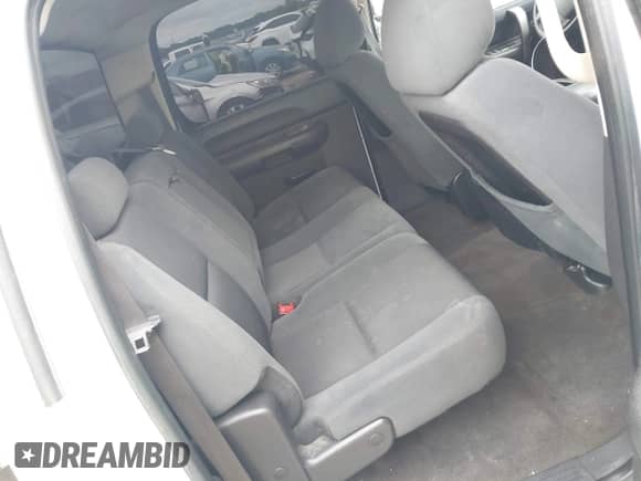 2009 Chevrolet Silverado 1500 LT with VIN 3GCEC23C09G103345, listed as a IAAI auction lot 42200972 with 335,301 mi miles and . Bid and sale history available at DreamBid. Image 8.