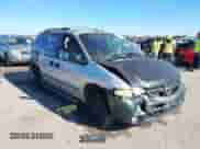 2000 Dodge Caravan with VIN 2B4GP2532YR588202, listed as a IAAI auction lot 40938704 with 295,644 mi miles and . Bid and sale history available at DreamBid. Image 1.