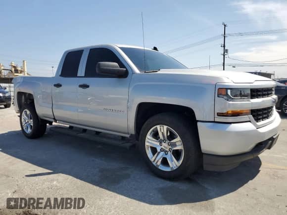 2018 Chevrolet Silverado 1500 Custom с VIN 1GCRCPEH2JZ273735, выставлен на аукционе Copart как лот 60931665 с пробегом 125 362 миль миль и Списание • Salvage title. История ставок и продаж доступна на DreamBid. Изображение 4.