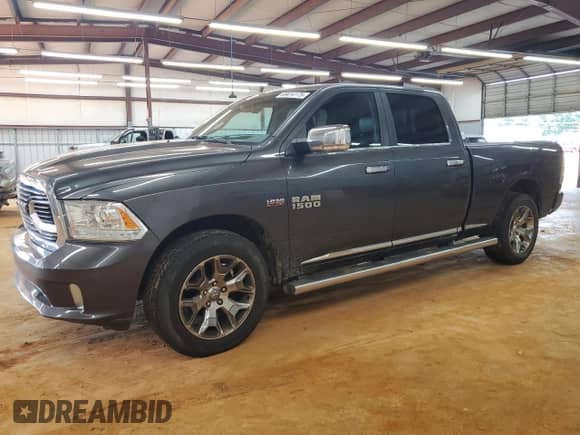 2017 Ram 1500 Limited z VIN 1C6RR7WT2HS665531, wystawiony jako Copart lot #69414175 z przebiegiem 217 012 mil mil oraz Szkoda całkowita • Salvage title. Historia ofert i sprzedaży dostępna na DreamBid. Obrazek 1.
