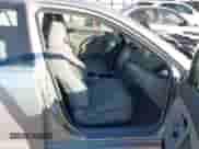 2010 Toyota Camry LE z VIN 4T4BF3EK6AR015746, wystawiony jako IAAI lot #43445956 z przebiegiem 142 480 mil mil oraz . Historia ofert i sprzedaży dostępna na DreamBid. Obrazek 5.