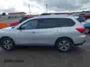 2017 Nissan Pathfinder SL with VIN 5N1DR2MM4HC680569, listed as a IAAI auction lot 42175323 with 226,967 mi miles and . Bid and sale history available at DreamBid. Image 14.