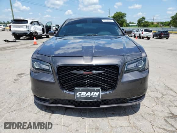 2022 Chrysler 300 S с VIN 2C3CCABG5NH154389, выставлен на аукционе Copart как лот 62130215 с пробегом 53 302 миль миль и Списание • Salvage title. История ставок и продаж доступна на DreamBid. Изображение 5.