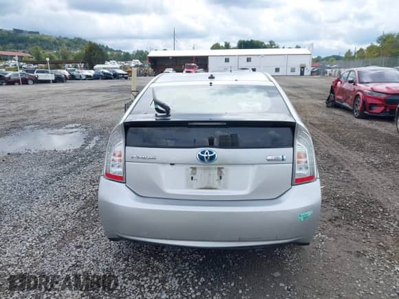 2012 Toyota Prius with VIN JTDKN3DP7C3030148, listed as a IAAI auction lot 43330346 with 198,218 mi miles and . Bid and sale history available at DreamBid. Image 16.