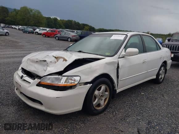 1999 Honda Accord EX with VIN 1HGCG1654XA040766, listed as a IAAI auction lot 43108247 with 103,031 mi miles and . Bid and sale history available at DreamBid. Image 6.