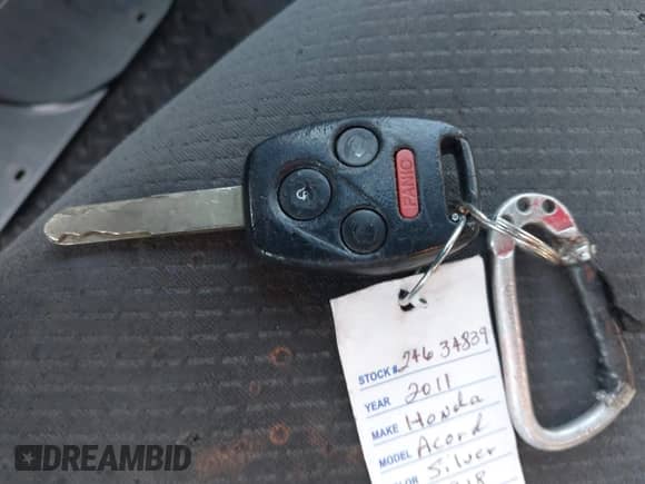 2011 Honda Accord EX z VIN 1HGCP3F72BA011918, wystawiony jako IAAI lot #43255308 z przebiegiem 150 928 mil mil oraz . Historia ofert i sprzedaży dostępna na DreamBid. Obrazek 11.