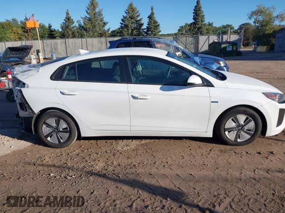 2019 Hyundai Ioniq Blue с VIN KMHC65LC2KU170947, выставлен на аукционе IAAI как лот 43395576 с пробегом 140 256 миль миль и . История ставок и продаж доступна на DreamBid. Изображение 13.