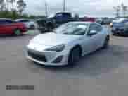 2013 Scion FR-S с VIN JF1ZNAA16D1701427, выставлен на аукционе IAAI как лот 43340325 с пробегом 130 370 миль миль и . История ставок и продаж доступна на DreamBid. Изображение 2.