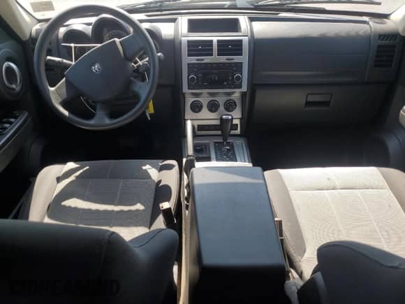 2007 Dodge Nitro SXT with VIN 1D8GU28K87W607017, listed as a Copart auction lot 68344065 with 164,797 mi miles and Salvage title. Bid and sale history available at DreamBid. Image 8.