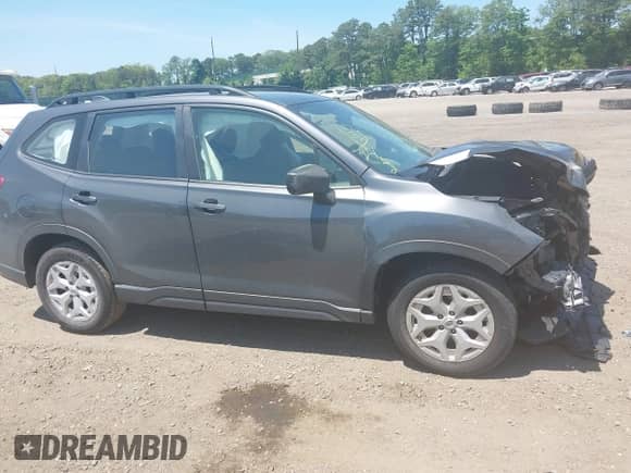 2022 Subaru Forester z VIN JF2SKACC5NH463194, wystawiony jako IAAI lot #42406316 z przebiegiem 38 997 mil mil oraz . Historia ofert i sprzedaży dostępna na DreamBid. Obrazek 13.