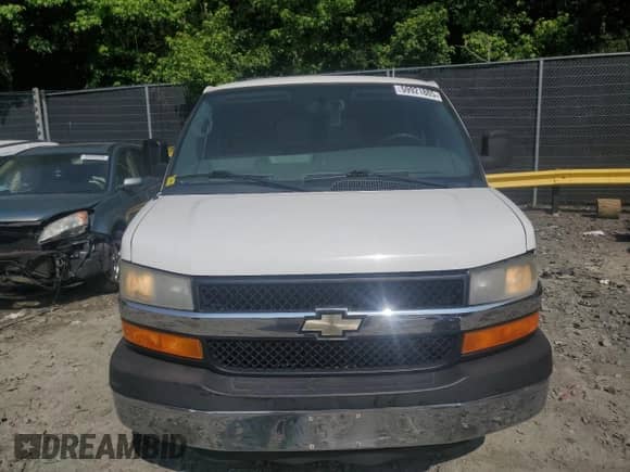 2014 Chevrolet Express Passenger LT с VIN 1GAZGYFG9E1209169, выставлен на аукционе Copart как лот 59921885 с пробегом 310 119 миль миль и Чистый • Clean title. История ставок и продаж доступна на DreamBid. Изображение 5.