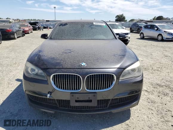 2012 BMW 7 Series 750i xDrive with VIN WBAKC6C5XCC397162, listed as a Copart auction lot 60833375 with 139,712 mi miles and Clean title. Bid and sale history available at DreamBid. Image 5.