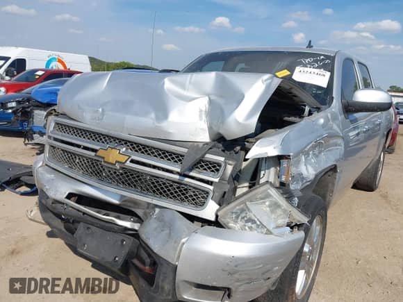 2013 Chevrolet Silverado 1500 LTZ with VIN 3GCPCTE03DG117203, listed as a IAAI auction lot 43243468 with 307,184 mi miles and . Bid and sale history available at DreamBid. Image 6.