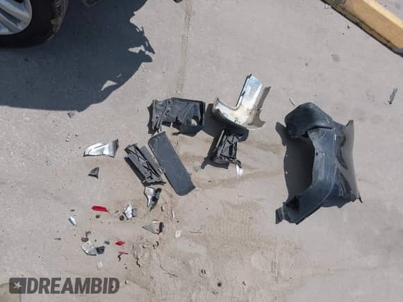 2013 Subaru Forester X Limited with VIN JF2SHAEC1DH403889, listed as a IAAI auction lot 42923586 with 179,858 mi miles and . Bid and sale history available at DreamBid. Image 12.