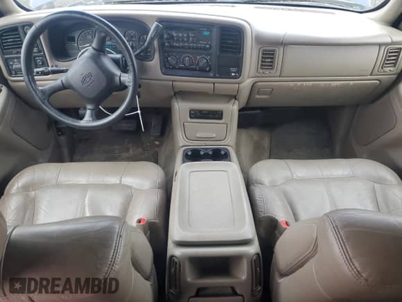 2002 Chevrolet Silverado 1500 LS z VIN 2GCEK19T621134585, wystawiony jako Copart lot #82629095 z przebiegiem 154 674 mil mil oraz Czysty tytuł • Clean title. Historia ofert i sprzedaży dostępna na DreamBid. Obrazek 8.