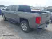 2017 Chevrolet Silverado 1500 LTZ z VIN 3GCUKSEC7HG212377, wystawiony jako IAAI lot #43244131 z przebiegiem 73 165 mil mil oraz . Historia ofert i sprzedaży dostępna na DreamBid. Obrazek 3.