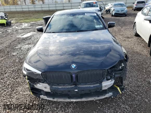 2019 BMW 5 Series 540i xDrive z VIN WBAJE7C51KWW19189, wystawiony jako Copart lot #89460225 z przebiegiem 68 236 mil mil oraz Szkoda całkowita • Salvage title. Historia ofert i sprzedaży dostępna na DreamBid. Obrazek 5.