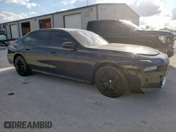 2024 BMW 7 Series 760i xDrive с VIN WBA33EJ02RCS57864, выставлен на аукционе Copart как лот 84426565 с пробегом 7 726 миль миль и Чистый • Clean title. История ставок и продаж доступна на DreamBid. Изображение 4.