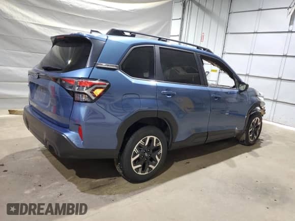 2025 Subaru Forester Premium z VIN JF2SLDDC8SH422227, wystawiony jako Copart lot #66929385 z przebiegiem Nie podano mil oraz Szkoda całkowita • Salvage title. Historia ofert i sprzedaży dostępna na DreamBid. Obrazek 3.