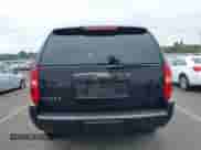 2013 Chevrolet Tahoe LTZ z VIN 1GNSKCE07DR180583, wystawiony jako IAAI lot #43188165 z przebiegiem 148 943 mil mil oraz . Historia ofert i sprzedaży dostępna na DreamBid. Obrazek 16.