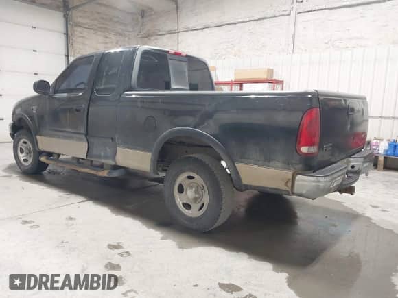 1999 Ford F-150 z VIN 1FTRX18W3XNB97325, wystawiony jako IAAI lot #42996400 z przebiegiem Nie podano mil oraz . Historia ofert i sprzedaży dostępna na DreamBid. Obrazek 3.