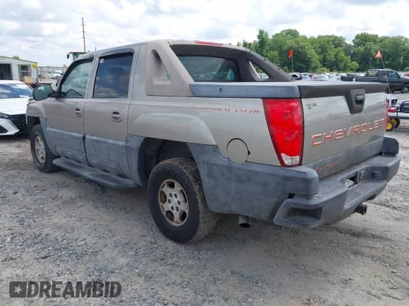 2003 Chevrolet Avalanche with VIN 3GNEC13T43G122148, listed as a IAAI auction lot 42481825 with 173,888 mi miles and . Bid and sale history available at DreamBid. Image 3.