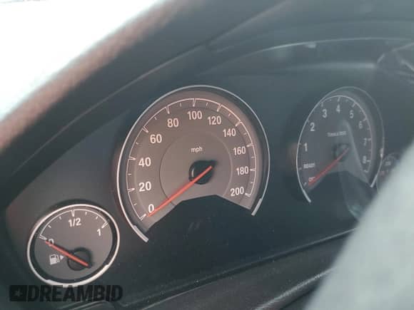 2016 BMW M3 с VIN WBS8M9C57G5D31217, выставлен на аукционе Copart как лот 56387555 с пробегом Не указан миль и Списание • Salvage title. История ставок и продаж доступна на DreamBid. Изображение 9.