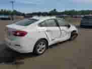 2017 Chevrolet Cruze LT z VIN 1G1BE5SM2H7158861, wystawiony jako Copart lot #70296445 z przebiegiem 116 187 mil mil oraz Szkoda całkowita • Salvage title. Historia ofert i sprzedaży dostępna na DreamBid. Obrazek 3.