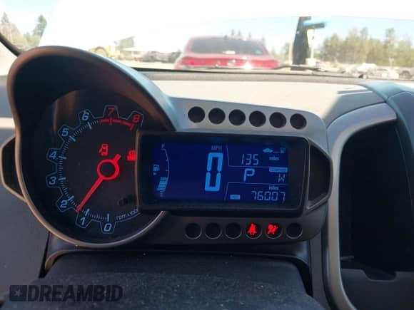 2014 Chevrolet Sonic LT with VIN 1G1JC6SBXE4157220, listed as a IAAI auction lot 42728931 with 76,007 mi miles and . Bid and sale history available at DreamBid. Image 7.