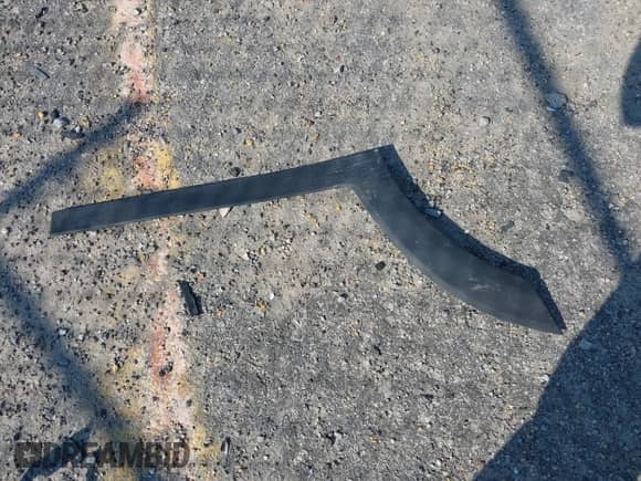 2018 Hyundai Tucson Sport z VIN KM8J3CAL1JU723786, wystawiony jako IAAI lot #42555495 z przebiegiem 145 454 mil mil oraz . Historia ofert i sprzedaży dostępna na DreamBid. Obrazek 12.