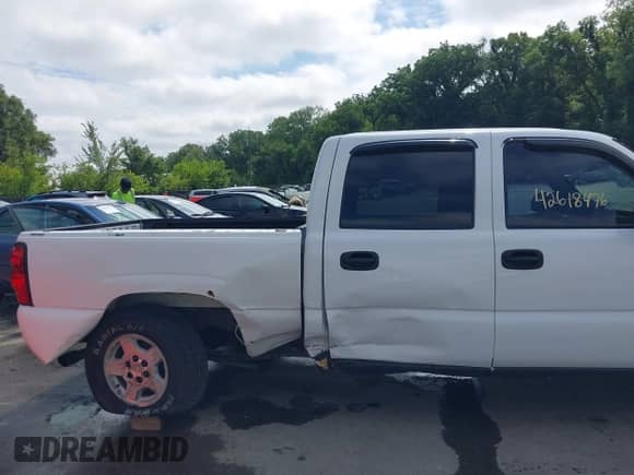 2007 Chevrolet Silverado 1500 LT3 с VIN 2GCEC13Z771164776, выставлен на аукционе IAAI как лот 42618476 с пробегом 318 318 миль миль и . История ставок и продаж доступна на DreamBid. Изображение 6.