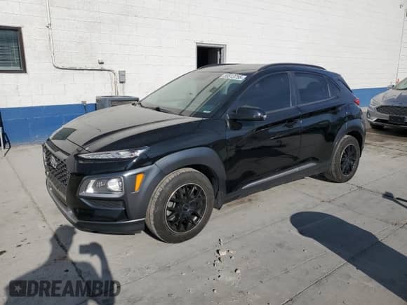 2018 Hyundai Kona Limited z VIN KM8K3CA53JU087264, wystawiony jako Copart lot #59513755 z przebiegiem 145 686 mil mil oraz Szkoda całkowita • Salvage title. Historia ofert i sprzedaży dostępna na DreamBid. Obrazek 1.