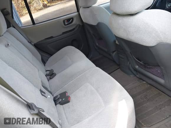 2006 Hyundai Santa Fe GLS с VIN KM8SC73D96U105768, выставлен на аукционе IAAI как лот 43486826 с пробегом 154 070 миль миль и . История ставок и продаж доступна на DreamBid. Изображение 8.