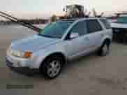 2005 Saturn VUE z VIN 5GZCZ53405S832723, wystawiony jako Copart lot #74373664 z przebiegiem Nie podano mil oraz Szkoda całkowita • Salvage title. Historia ofert i sprzedaży dostępna na DreamBid. Obrazek 1.