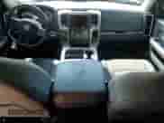 2018 Ram 1500 Big Horn z VIN 1C6RR7LT5JS155992, wystawiony jako Copart lot #68515175 z przebiegiem 169 602 mil mil oraz Szkoda całkowita • Salvage title. Historia ofert i sprzedaży dostępna na DreamBid. Obrazek 8.