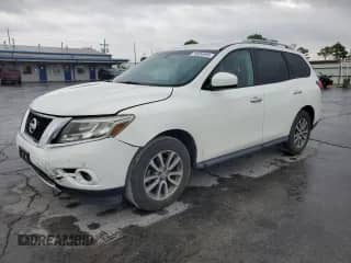 2016 Nissan Pathfinder Platinum with VIN 5N1AR2MM8GC606251, listed as a Copart auction lot 70004695 with 136,625 mi miles and Salvage title. Bid and sale history available at DreamBid. Image 1.