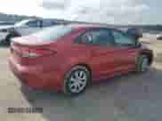 2021 Toyota Corolla LE с VIN 5YFEPMAEXMP169702, выставлен на аукционе Copart как лот 69264575 с пробегом 75 272 миль миль и Чистый • Clean title. История ставок и продаж доступна на DreamBid. Изображение 3.