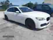 2013 BMW 7 Series 750Li xDrive с VIN WBAYF8C55DD140919, выставлен на аукционе IAAI как лот 42848896 с пробегом 107 276 миль миль и . История ставок и продаж доступна на DreamBid. Изображение 1.