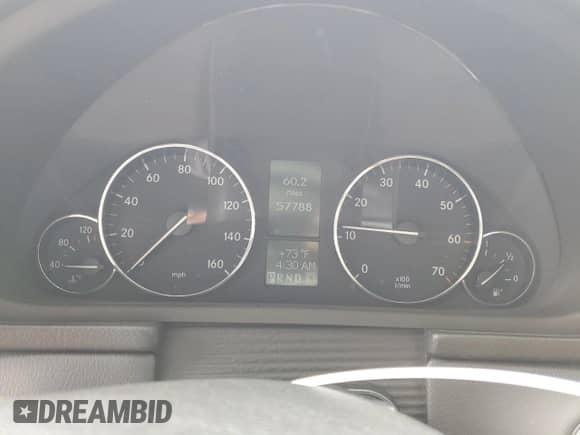 2005 Mercedes-Benz C 320 z VIN WDBRN64J85A741513, wystawiony jako Copart lot #81824965 z przebiegiem 57 788 mil mil oraz Szkoda całkowita • Salvage title. Historia ofert i sprzedaży dostępna na DreamBid. Obrazek 9.