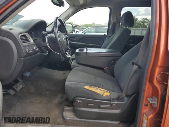 2008 Chevrolet Avalanche LTZ с VIN 3GNFK12388G298099, выставлен на аукционе Copart как лот 71442895 с пробегом 173 375 миль миль и Списание • Salvage title. История ставок и продаж доступна на DreamBid. Изображение 7.