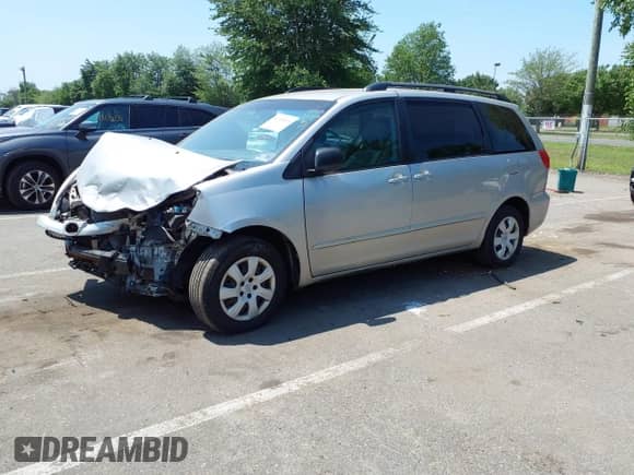 2009 Toyota Sienna LE z VIN 5TDZK23C29S271137, wystawiony jako IAAI lot #42784804 z przebiegiem 325 703 mil mil oraz . Historia ofert i sprzedaży dostępna na DreamBid. Obrazek 2.