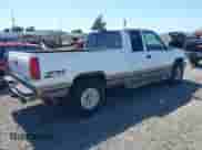 1997 GMC Sierra 1500 с VIN 2GTEK19R7V1540500, выставлен на аукционе IAAI как лот 42349701 с пробегом 230 832 миль миль и . История ставок и продаж доступна на DreamBid. Изображение 4.