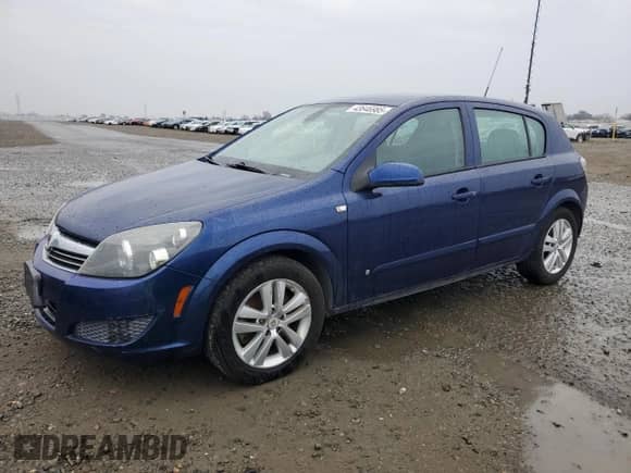 2008 Saturn Astra XE z VIN W08AR671885087150, wystawiony jako Copart lot #43646985 z przebiegiem 68 037 mil mil oraz Czysty tytuł • Clean title. Historia ofert i sprzedaży dostępna na DreamBid. Obrazek 1.